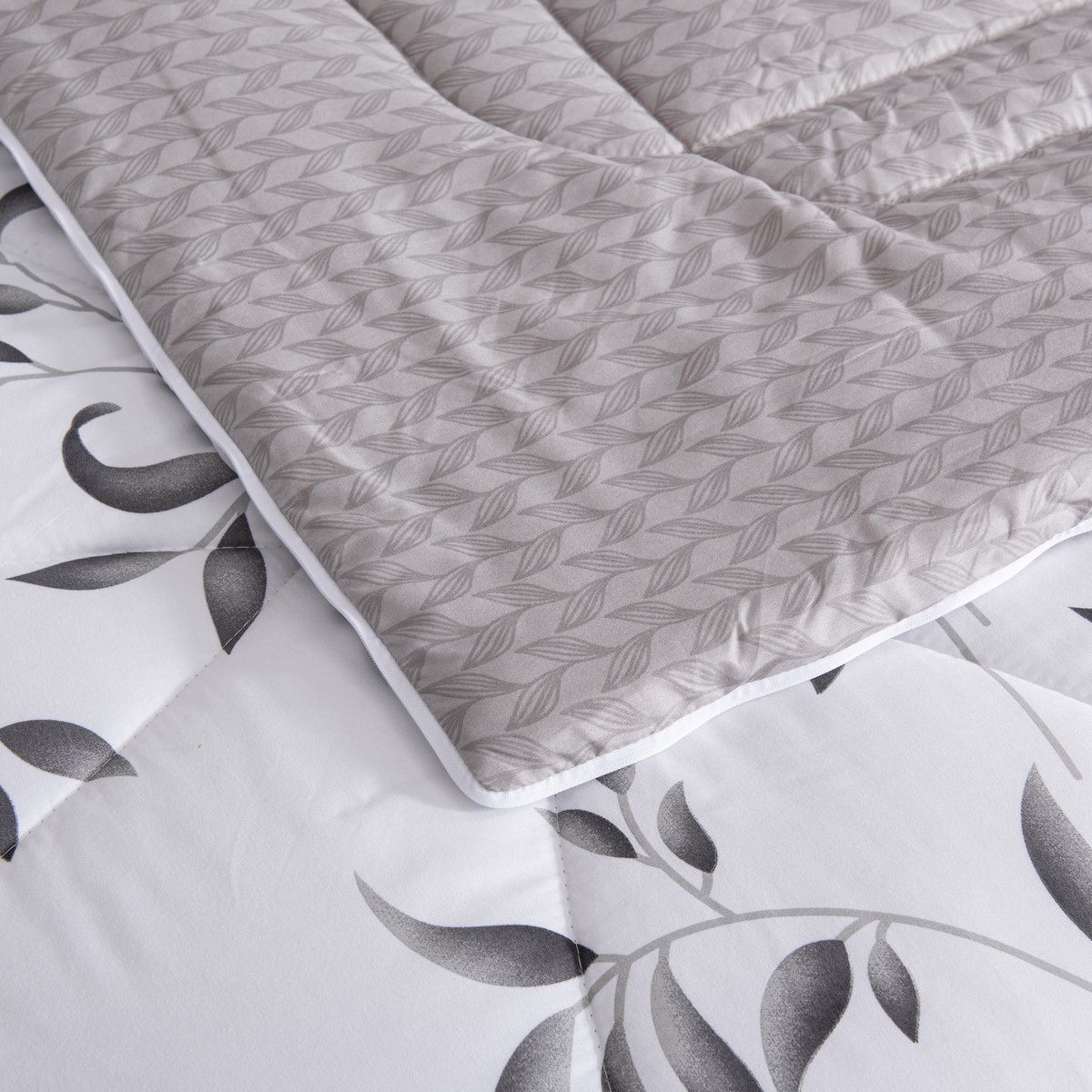 Patronen binnen zijde versus buitenzijde van het dekbed